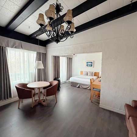 Hotel La Caravelle Baie-Comeau Ngoại thất bức ảnh