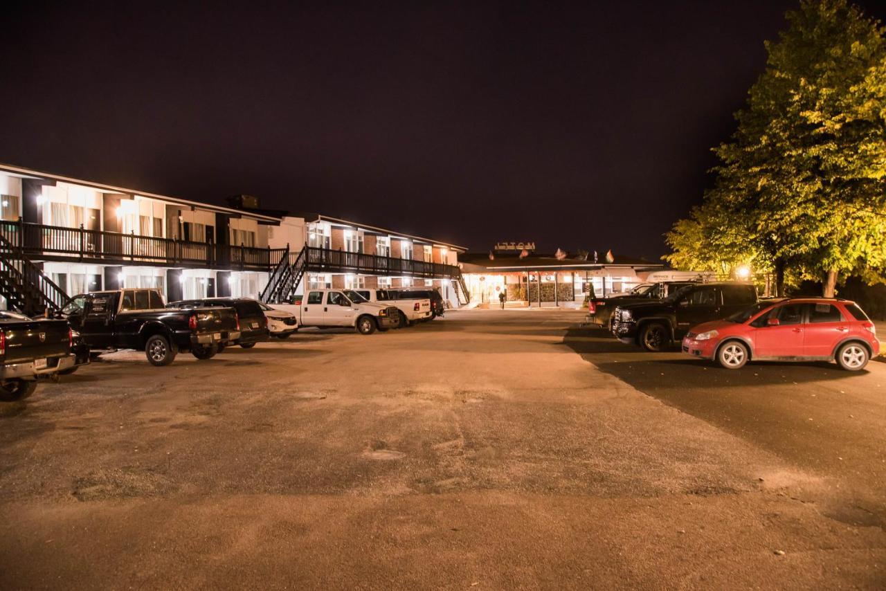 Hotel La Caravelle Baie-Comeau Ngoại thất bức ảnh