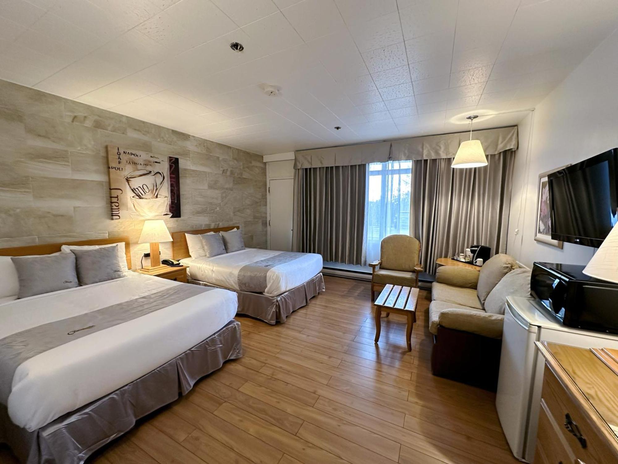 Hotel La Caravelle Baie-Comeau Ngoại thất bức ảnh