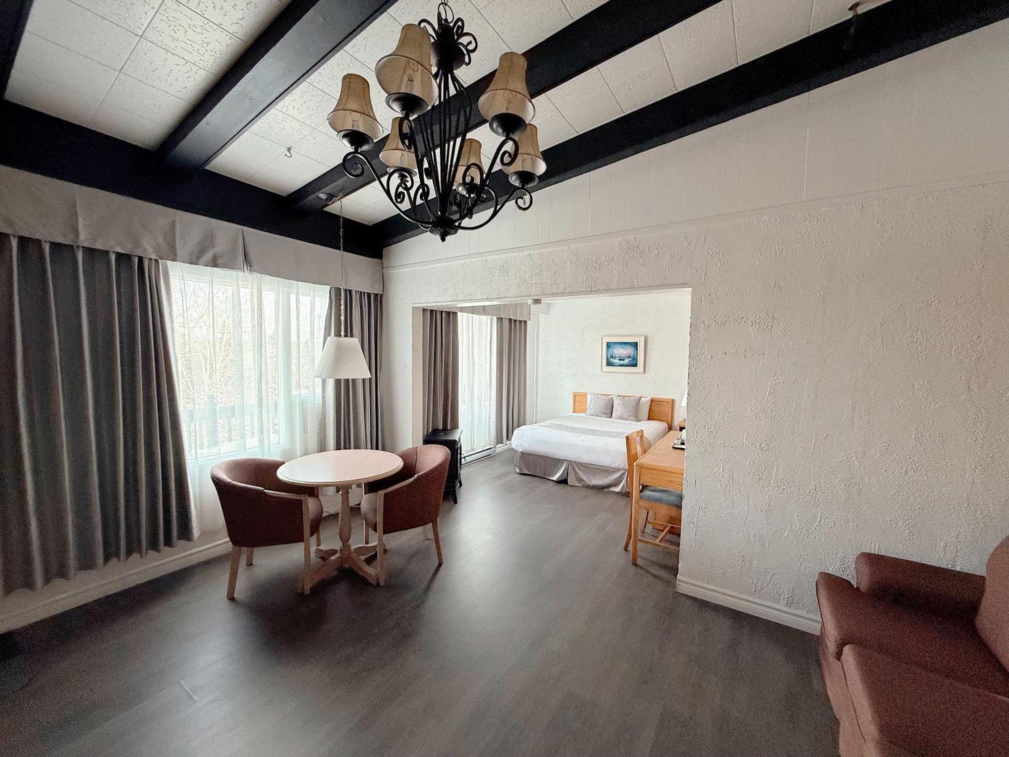 Hotel La Caravelle Baie-Comeau Ngoại thất bức ảnh